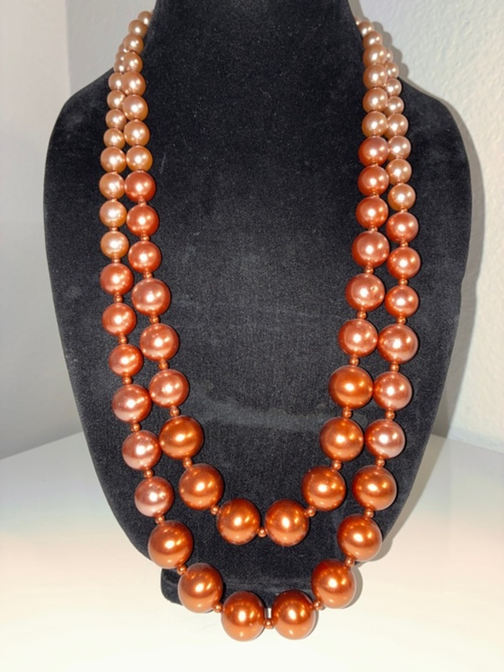 VTG Old Hollywood Glam Copper-Tone 2X Stand Pearl Necklace 27-31”Ombré Peach EUC